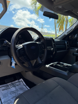 
										2019 Ford F-450 Super Duty full									