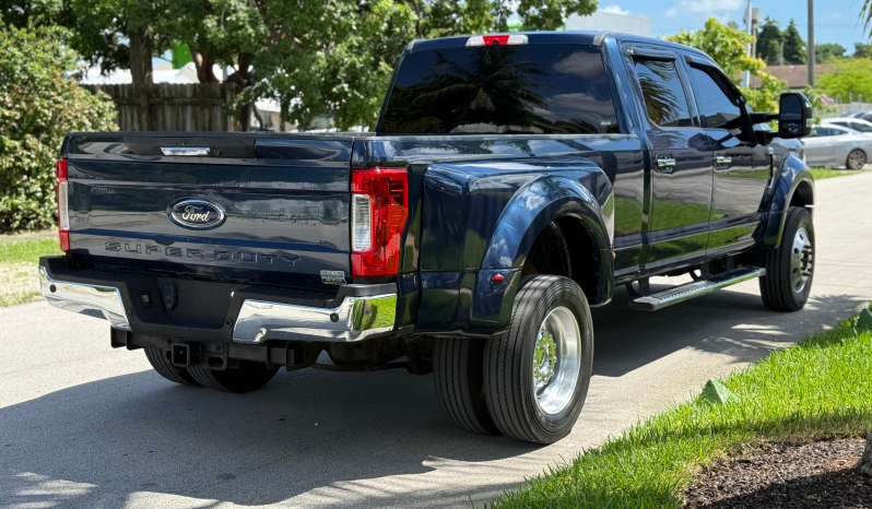 
								2019 Ford F-450 Super Duty full									