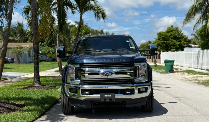
								2019 Ford F-450 Super Duty full									
