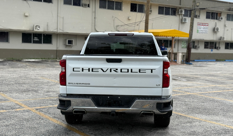
								2019 Chevrolet Silverado LT full									