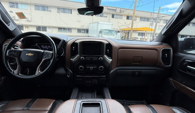 
								2020 Chevrolet Silverado High Country full									