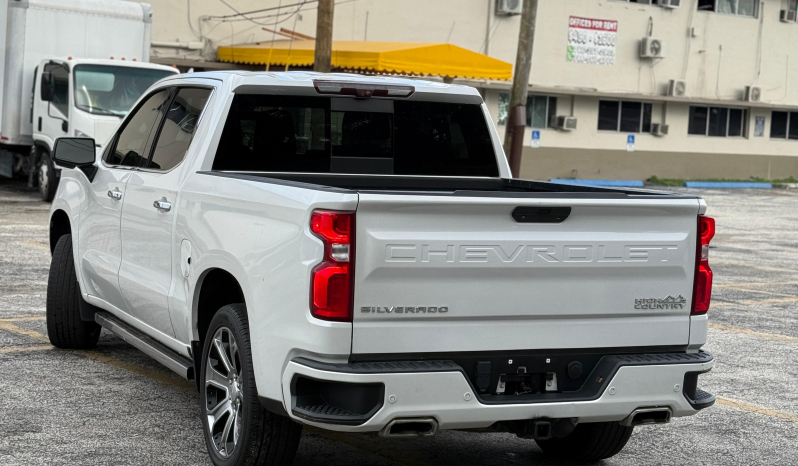 
								2020 Chevrolet Silverado High Country full									