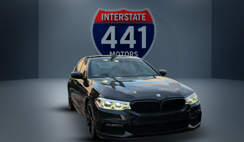 
								BMW 330i Pack M full									