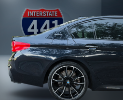 
										BMW 330i Pack M full									