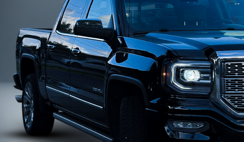 
								GMC Sierra 1500 Denali Ultimate full									