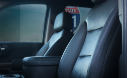 
										Chevrolet Silverado Z71 full									